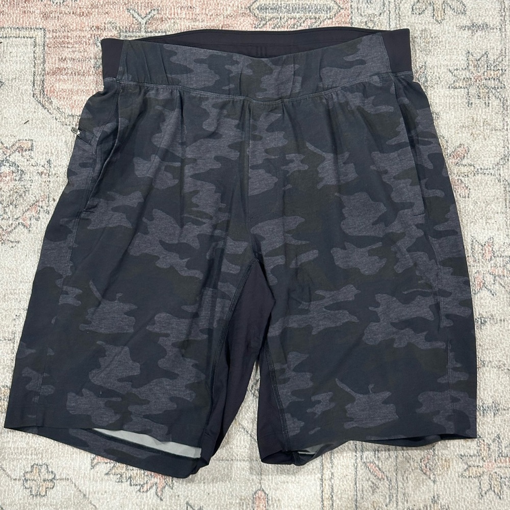 Lululemon T.H.E. Shorts Camo